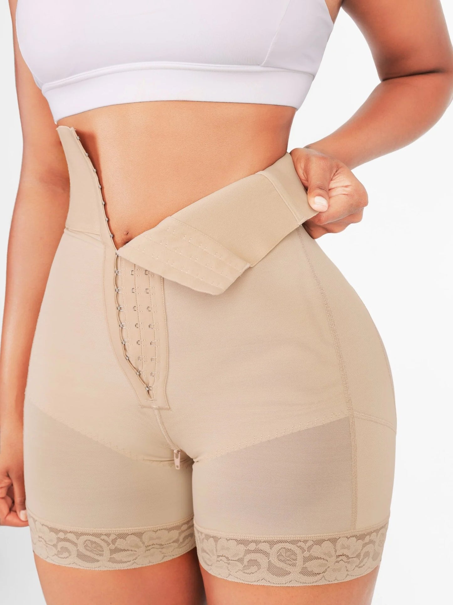 HIGH-WAIST SHAPEWEAR